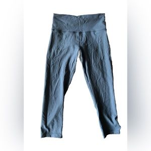 Lululemon Cropped Compression Blue Green Yoga Gym Leggings - Size 8 Medium